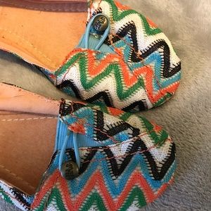 Chevron multi color flats
